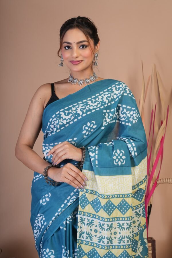 Printed Cotton Mul Mul  Saree - Image 3