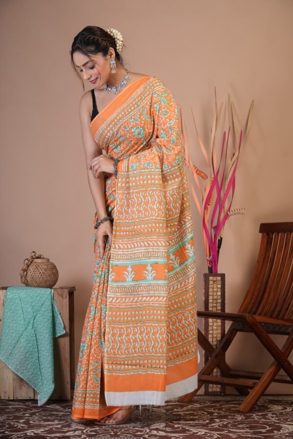 Printed Cotton Mul Mul Saree - Image 6