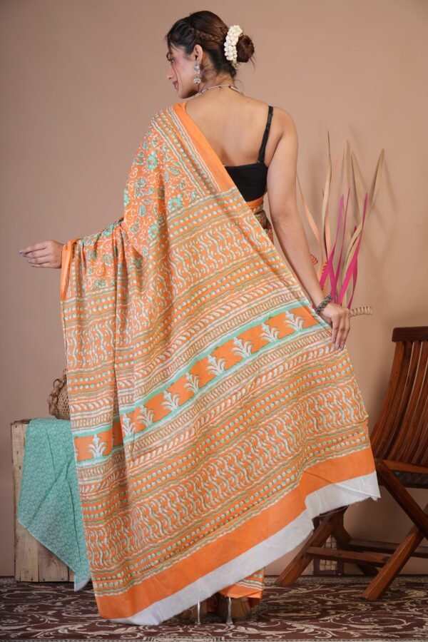 Printed Cotton Mul Mul Saree - Image 3