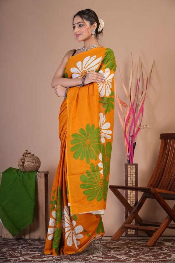Printed Cotton Mul Mul Saree - Image 3